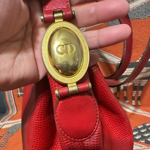 CHRISTIAN DIOR ❤️🌟VINTAGE RED LEATHER BUCKET BAG ⭐️ - Picture 3 of 12